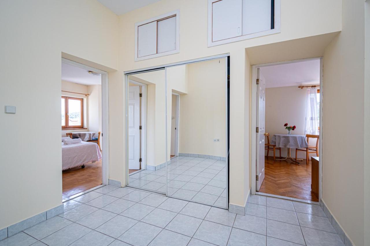 Apartments And Rooms By The Sea Mrljane, Pasman - 327 Neviđane Buitenkant foto